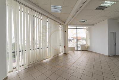 Inchiriere Spatiu Comercial - Locatie excelenta - Bld. Republicii 4, Pitesti! - 3