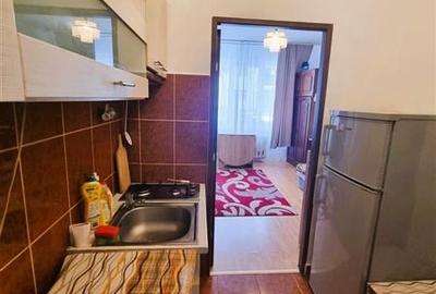 Garsoniera mobilata si utilata, loc de parcare platit. Zona Tractorul in apropie - 5