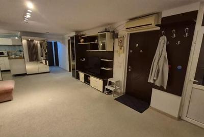 De inchiriat apartament cu 3 camere , Aparatorii Patriei sector4 - 3