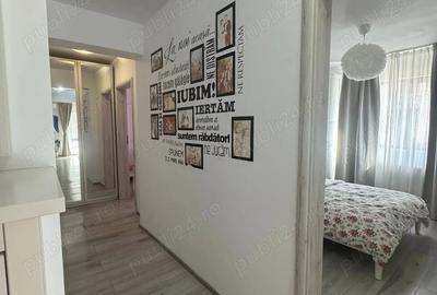 Proprietar propun spre vanzare apartament 3 camere - 3