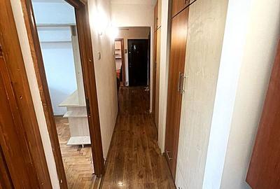 Apartament cu 3 camere decomandat în Canta - 2