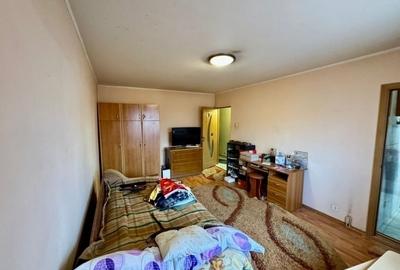 Garsonieră decomandată în Baza 3 - 3