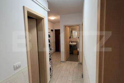 Apartament cu 3 camere decomandat, mobilat în Tractorul - 8