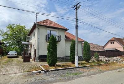 Apartament cu 3 camere decomandat în Bonțești - 5
