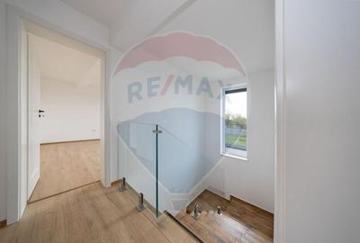 Casă cu 4 camere cu Teren 501 Mp în Sânpetru - 22