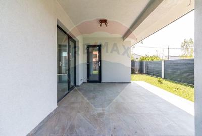 Vanzare Casa 4 camere, stil mediteranean,Domnesti - 16
