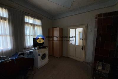 Casa + teren spatios de vanzare - Girov - 15