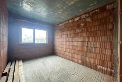 Duplex cu 3 camere cu Canalizare în Urseni - 6