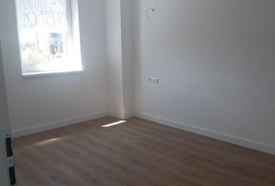 Cosbuc, bloc nou, 2 camere, etaj 1 - 3