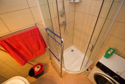 Apartament 3 camere 2 bai garaj cu vedere la munte si apa - 9