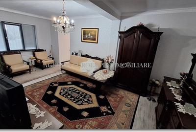 Casa de vanzare in localitatea Lazu - 8