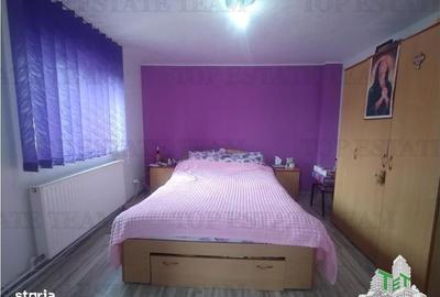 Casă cu 4 camere cu Teren 704 Mp în Central - 11