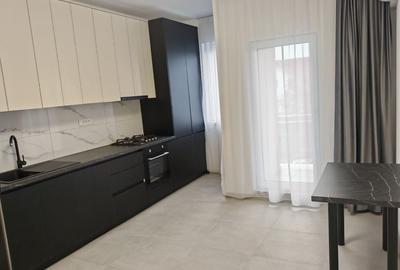 Apartament cu 2 camere decomandat în Roșu