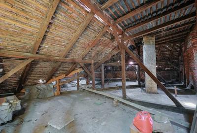 Apartament cu 4 camere semidecomandat în Central - 34