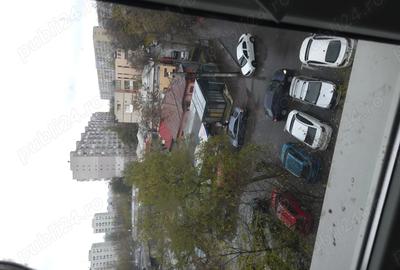 Vand apartament cu 2 camere sector 3 - 4