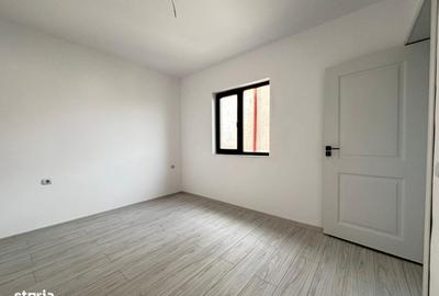 Casă cu 4 camere în Central - 2