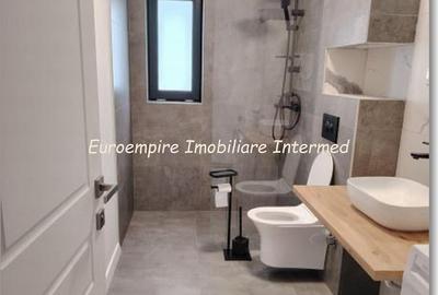 De vanzare apartament cu 2 camere, zona KM5 - 5