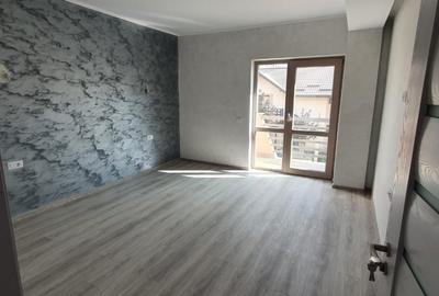 Apartament cu 3 camere semidecomandat în Păcurari - 4
