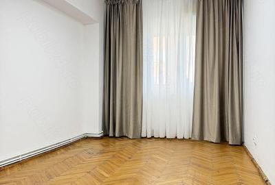 Apartament cu 3 camere decomandat în Nicolina - 1