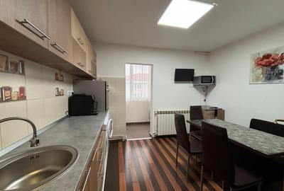 Apartament cu 2 camere decomandat, mobilat în Vasile Aaron - 7