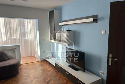 Apartament cu 3 camere semidecomandat în Dâmbovița - 1