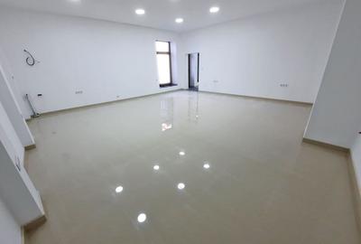 Spatiu comercial finisat, in vila din zona Pietei Unirii, ultracentral - 2