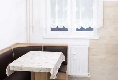 Apartament cu 2 camere decomandat în Basarabia