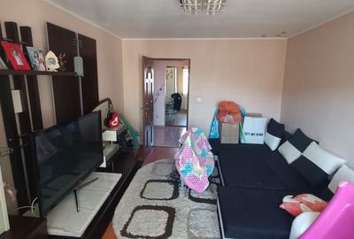 Apartament cu 3 camere decomandat în Central - 1