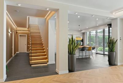 Vila superba la liziera padurii | Iancu Nicolae | Brtitish School | Vila superba la liziera padurii | Iancu Nicolae | Brtitish School | - 10