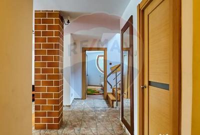 Casă cu 5 camere cu Teren 661 Mp în Clăbucet - 7