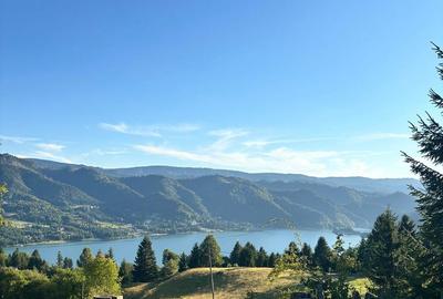 Teren de 2028 mp, în Central - 2