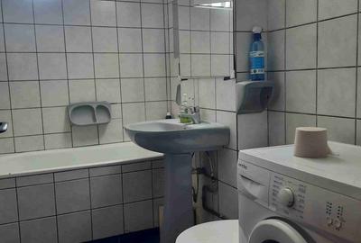 Apartament cu 2 camere decomandate, etaj 3 , Terezian - 3