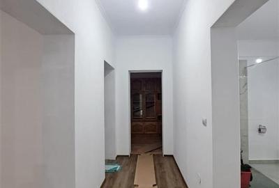 Apartament cu 3 camere , decomandat , cu 2160 mp teren intravilan - 6