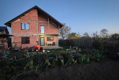 Casă individuală cu 5 camere cu Canalizare în Varlaam - 8