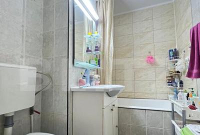 Apartament cu 4 camere, decomandat, 76 mp, zona Parcul Teilo - 14