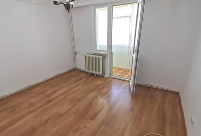 Apartament 3 camere, etaj 3, Calea Romanului - 4