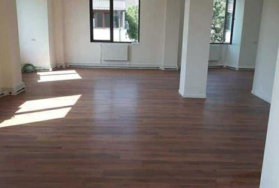 Spațiu comercial, de 250 mp, în Central - 2