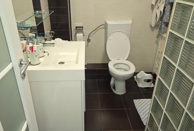 Casă cu 5 camere cu Teren 500 Mp în Zăvoi - 9