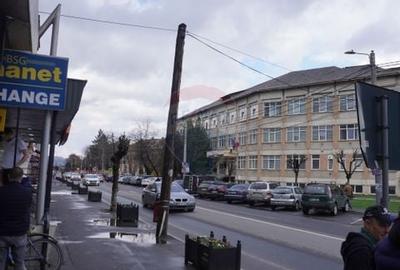 Spațiu comercial, de 43 mp, în Est - 3