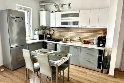 GIROC - 2 Camere - Etaj 2 - Mobilat - Loc de parcare inclus GIROC - 2 Camere - Etaj 2 - Mobilat - Loc de parcare inclus - 2