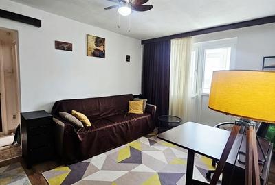 Apartament cu 3 camere semidecomandat în Berceni - 6