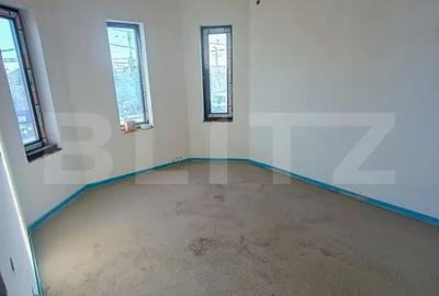 Casă cu 5 camere cu Teren 336 Mp în Central - 15