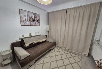 Garsoniera ultracentrala, decomandata, centrala proprie Pia?a Sfin?ii Voievozi - 1