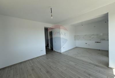Casă cu 5 camere cu Teren 440 Mp în Periș - 5