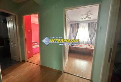 Vanzare Apartament 4 camere Alba Iulia CETATE Mercur 2 bai 90 mp cu balcon si pod - 2