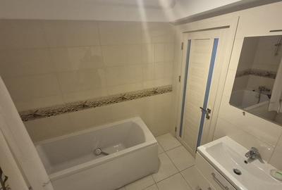 Apartament cu 2 camere semidecomandat în Semicentral