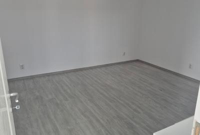 Spațiu comercial, de 65 mp, în Central - 5