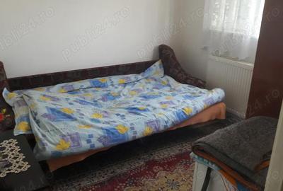 Apartament cu 3 camere semidecomandat în Micro 1