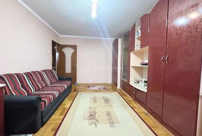 Apartament cu 3 camere decomandat în Decebal - 11