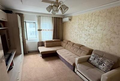 Apartament cu 3 camere decomandat în Nicolina - 2